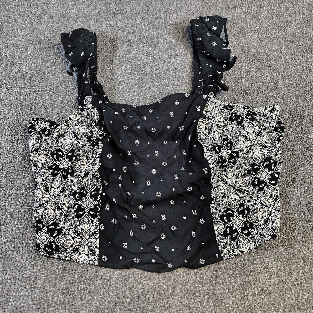 Torrid size 3x crop top